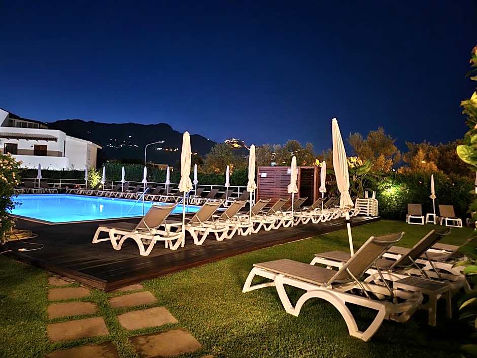 Residence Villa Giardini