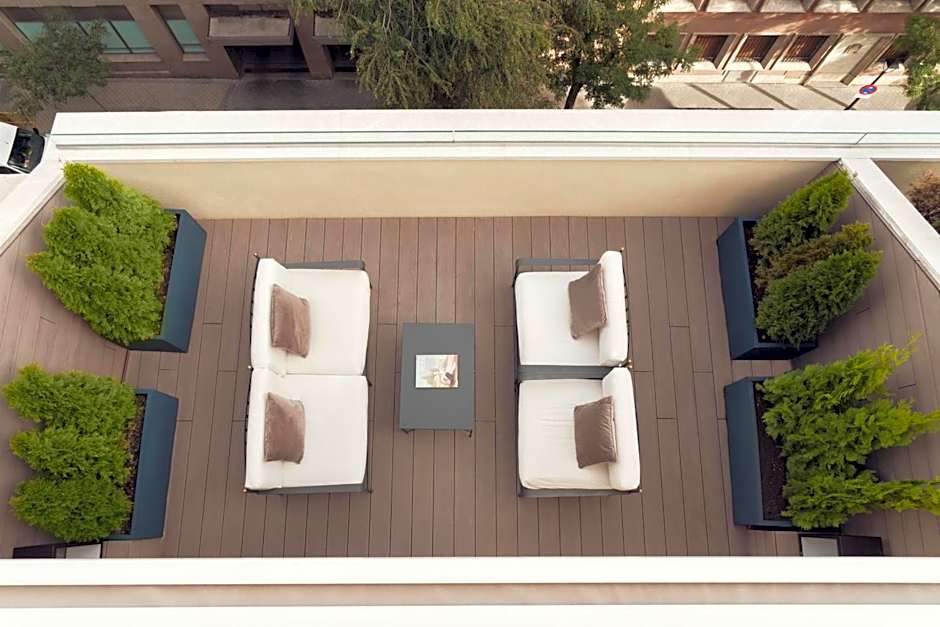 The Pavilions Madrid Hotel