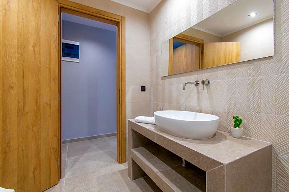 Unique Aura Luxury Studios