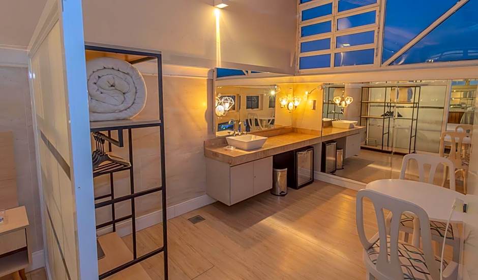 Lizon Curitiba Hotel