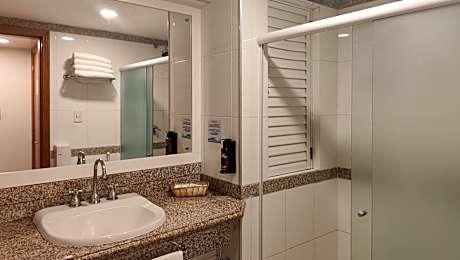 Luxury 02 Double Beds 3 adults