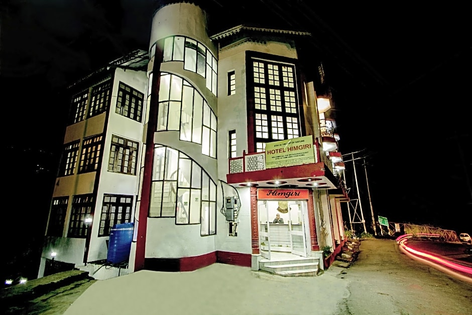 Hotel Himgiri