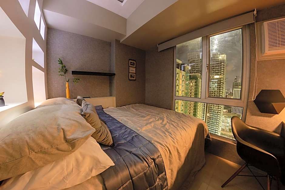 27th floor Cebu IT Park studio walking distance to everything