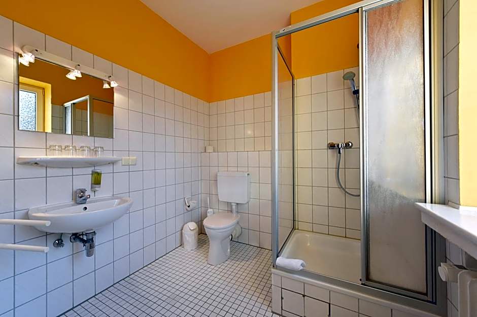 Bed'nBudget Expo-Hostel Rooms