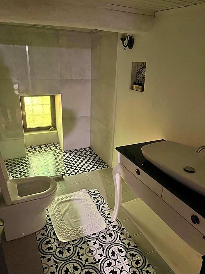 ŞİRİNCE BAHÇE OTEL