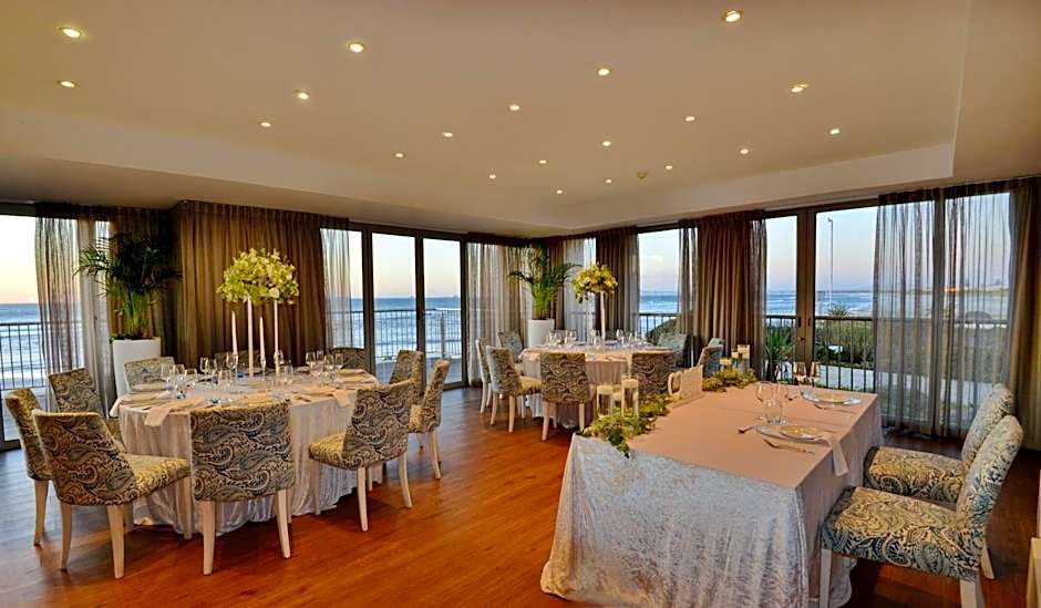 Lagoon Beach Hotel & Spa