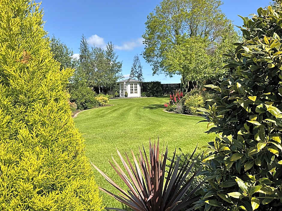 Crowfield Country House