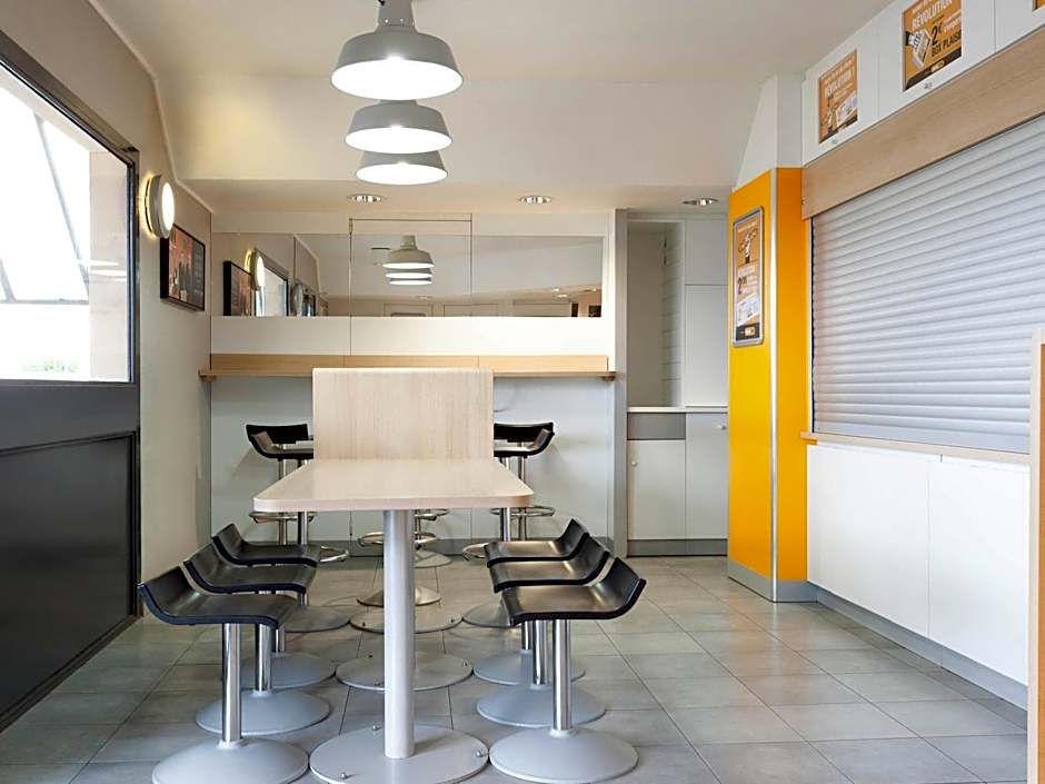 Unisotel Sens Nord EX F1