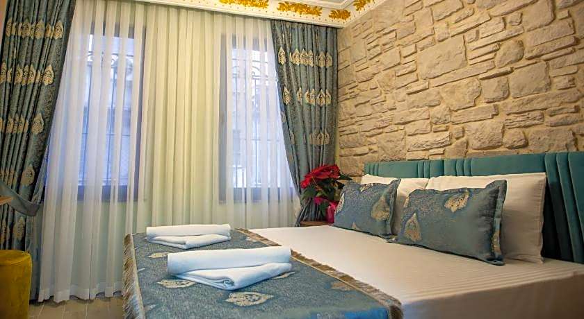 Sayina Hotel