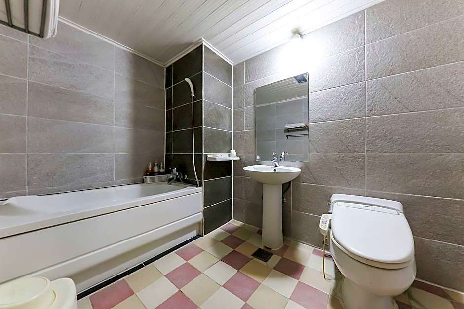 Kyungha Spa Hotel