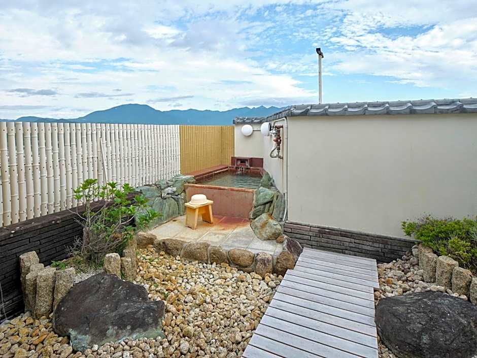 Hotel Urashima