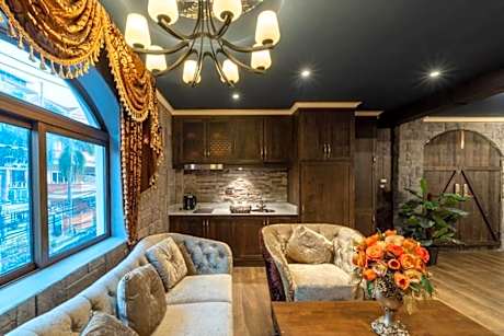 The Castle Pratumnak Hill Pattaya 6 Bedroom