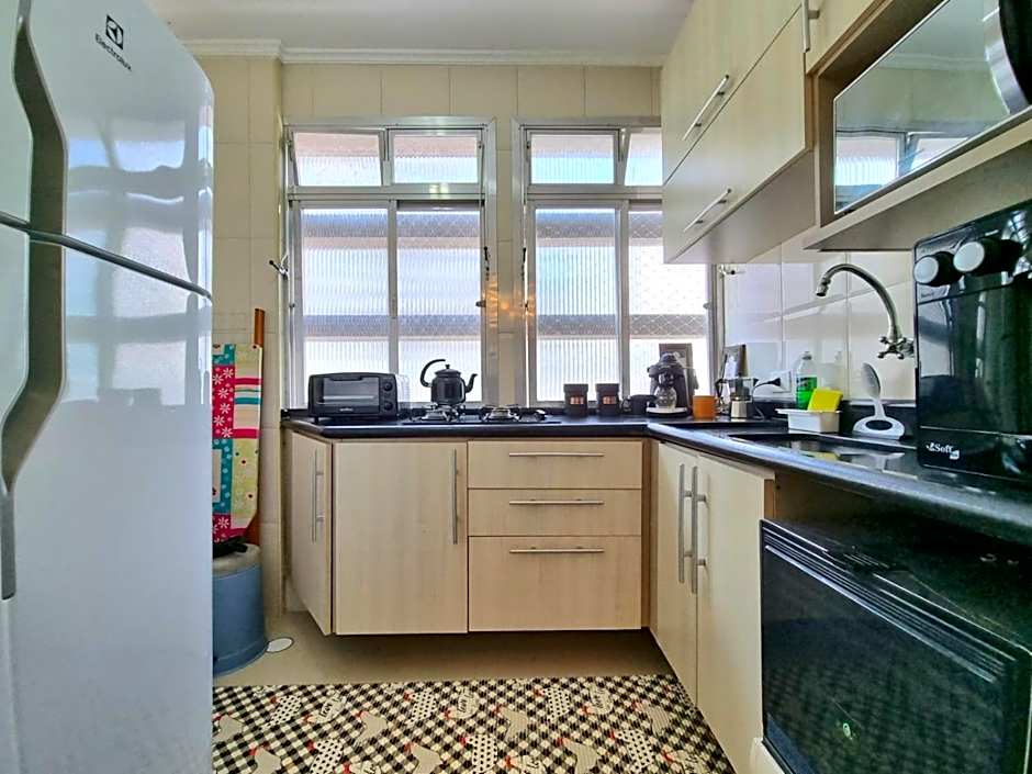 Apartamento Guarujá, Frente Mar, Pé na areia, moderno!!!