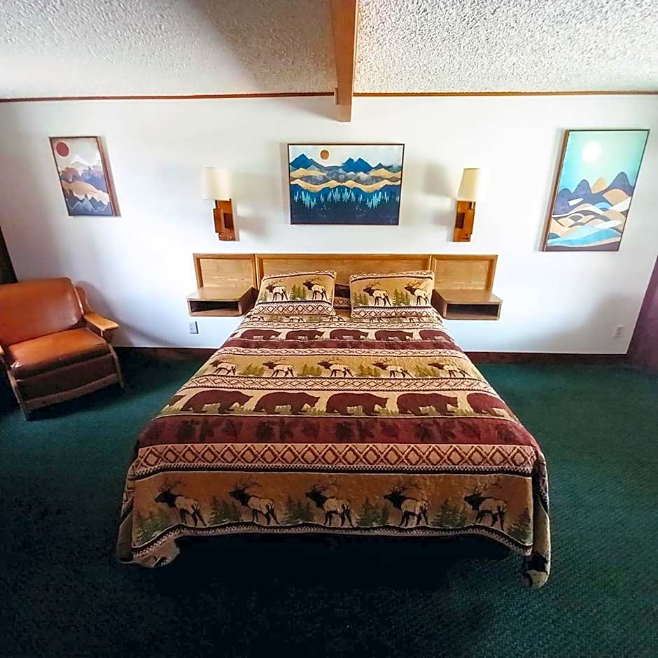 Lone Eagle Lodge