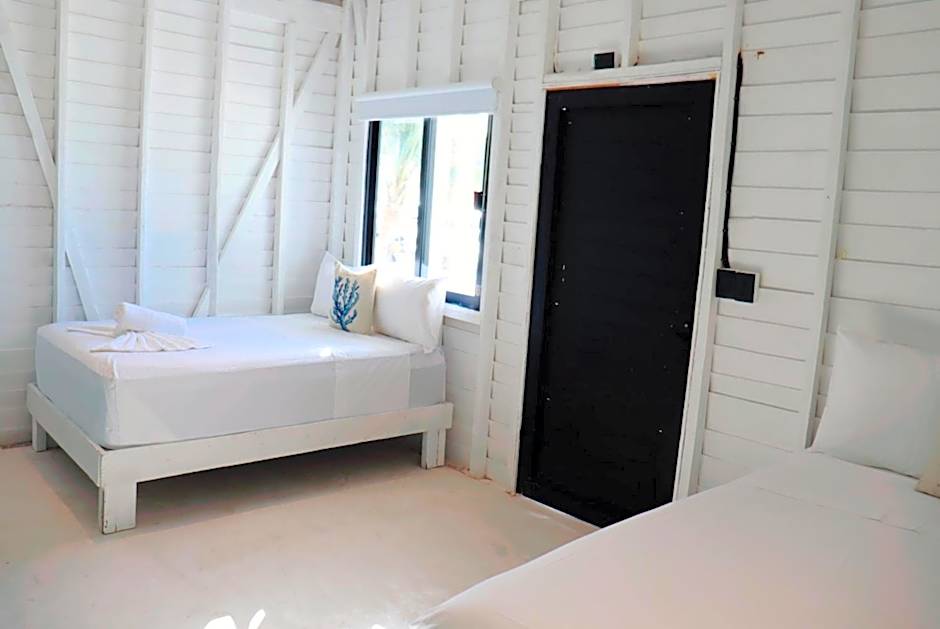 El Faro Beach Front by ÓOL Hotels