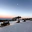Stroll to Slopes, Village Area, Ski in-Out MtLodge 210