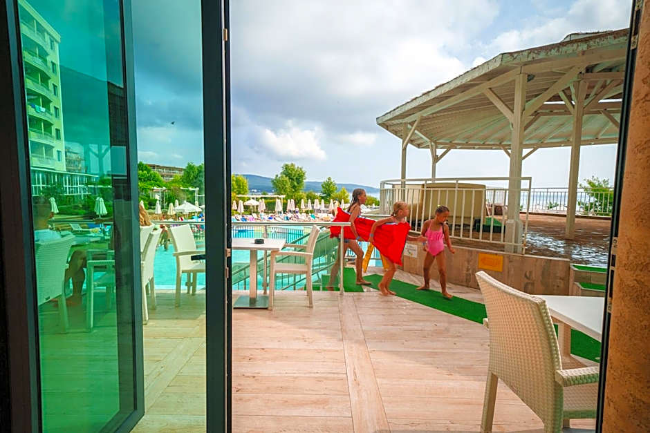 Hotel Perla Beach Luxury - All Inclusive & Free Beach Access