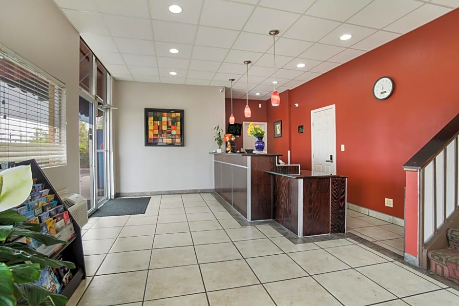 Americas Best Value Inn Tulsa I-44