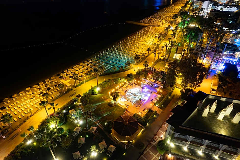 Marti La Perla - Adult Only+16