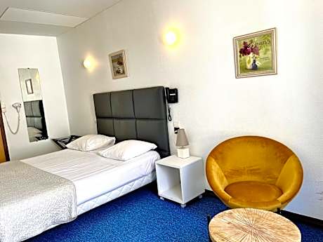 Queen Double Room