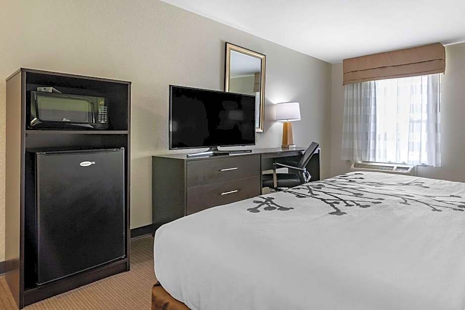 Sleep Inn & Suites Brunswick North