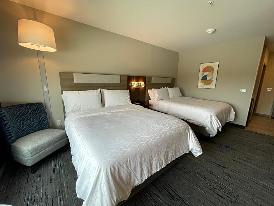 Holiday Inn Express and Suites Ft. Smith Airport By IHG