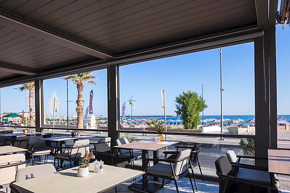 Steris Elegant Beach Hotel