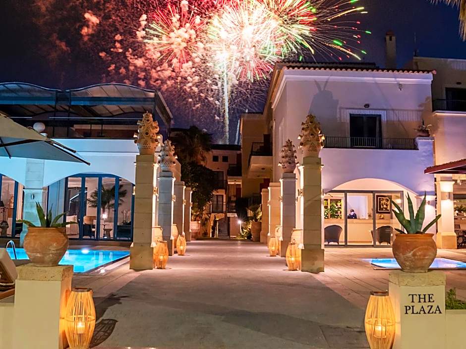 Grecotel Plaza Beach House