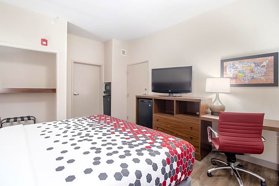 Econo Lodge Inn & Suites Foley-North Gulf Shores