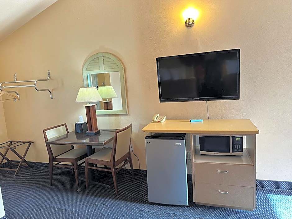 Budget Inn