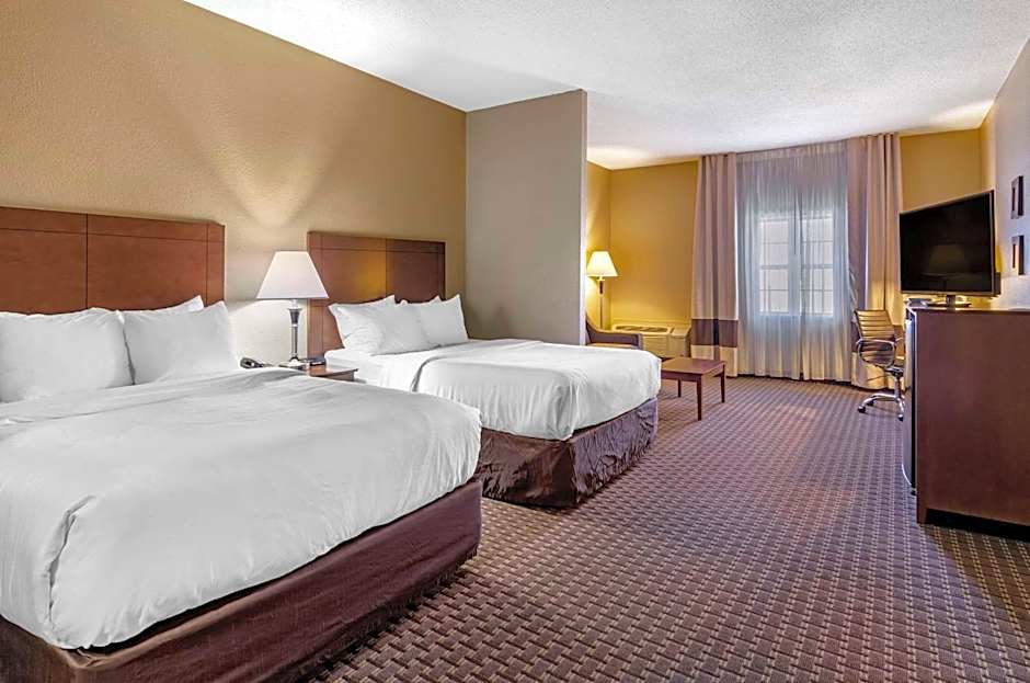Comfort Inn & Suites Raphine - Lexington near I-81 and I-64