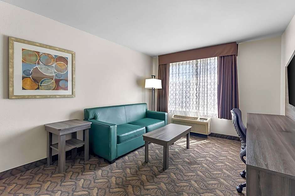Quality Inn & Suites Salt Lake City Airport West