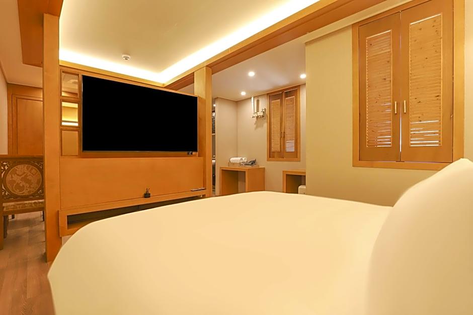 MIR HOTEL