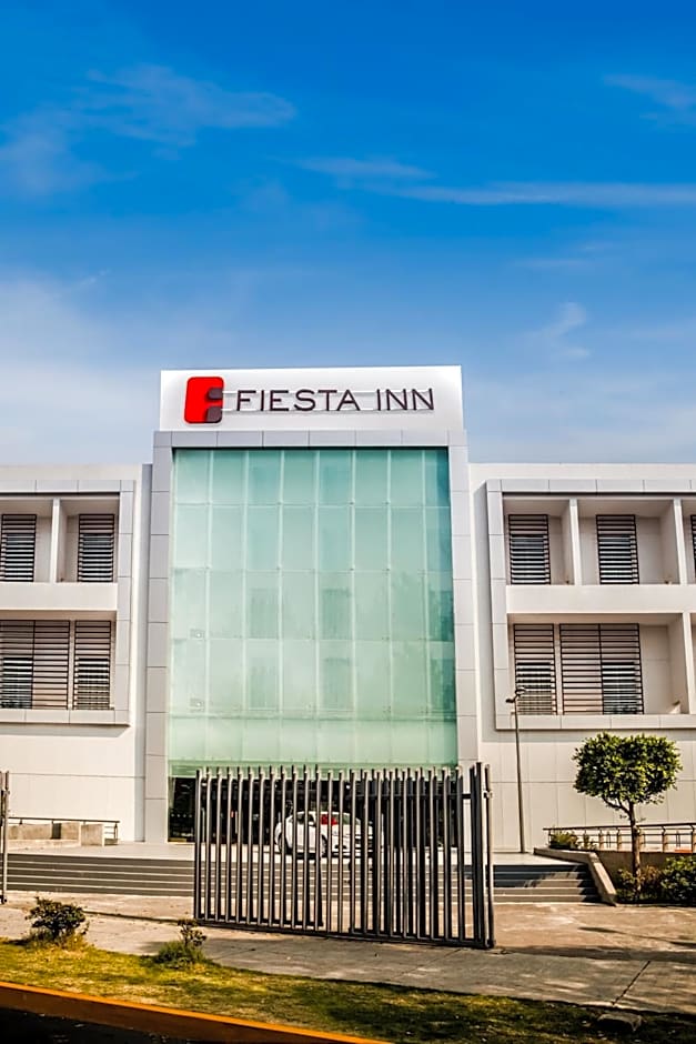 Fiesta Inn Plaza Central Aeropuerto