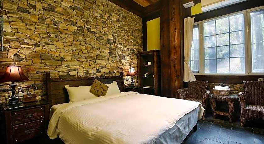 Provence Rose Lodge in Ching Jing B&B