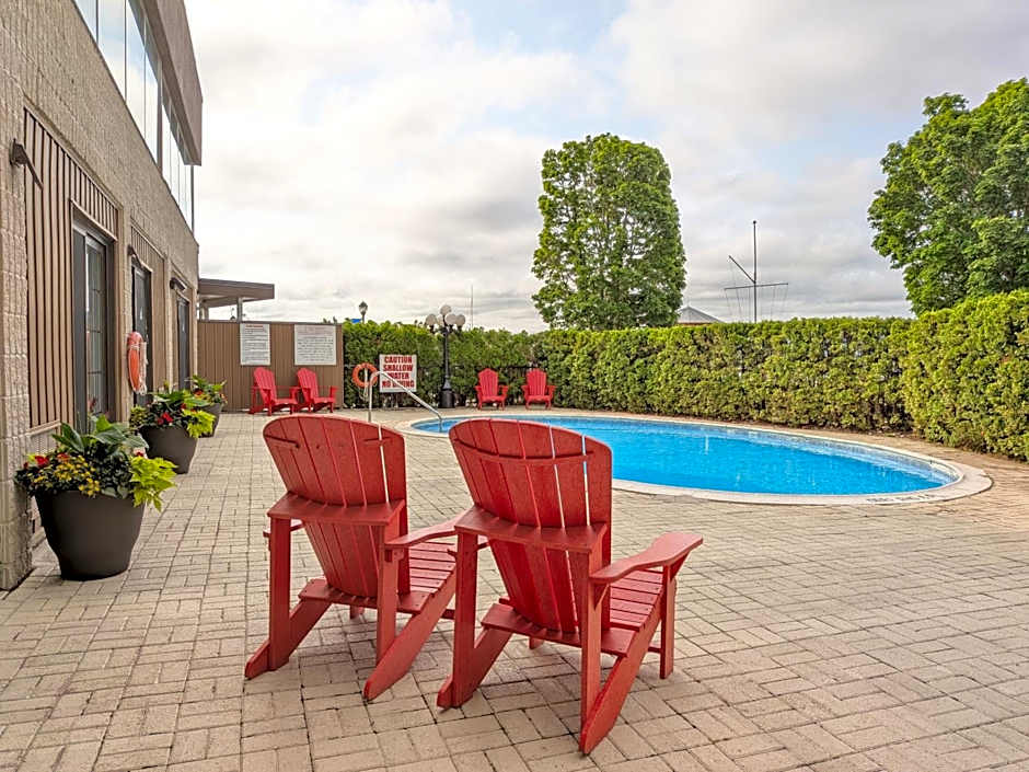 Confederation Place Hotel