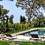 Grand-Hôtel du Cap-Ferrat, A Four Seasons Hotel