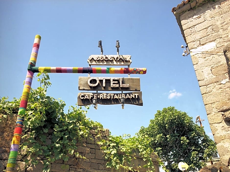 Assosyal Hotel