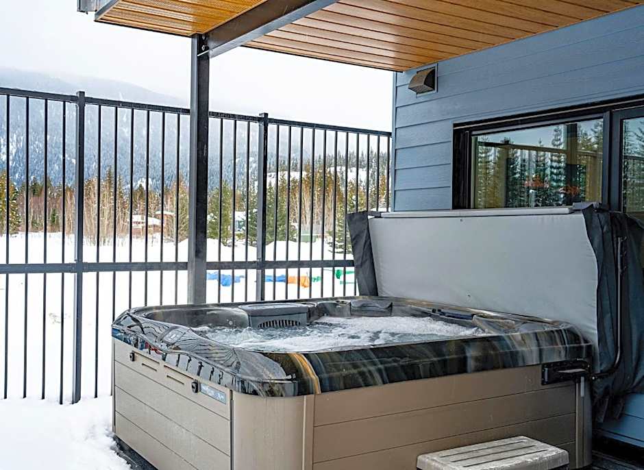 Switchback Suite by Revelstoke Vacations
