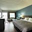 Quality Inn - On The Lake Clarksville-Boydton