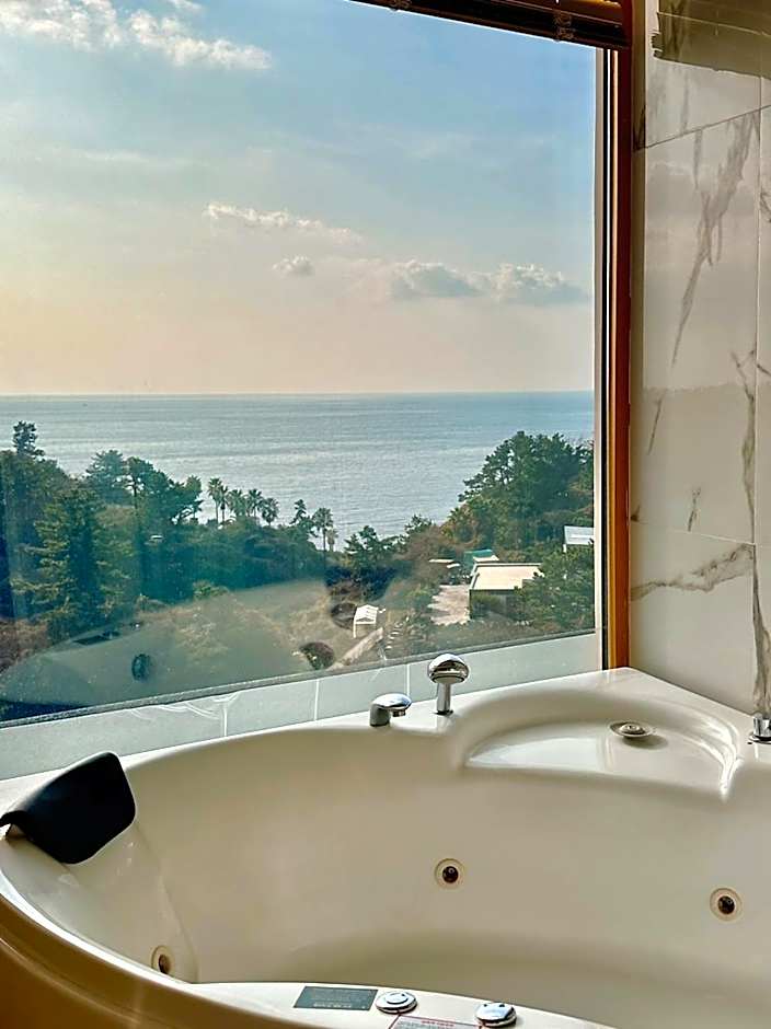 GoldOne Hotel & Suites