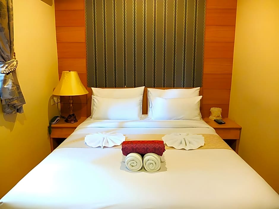 Baan Term Fun Saen Suk