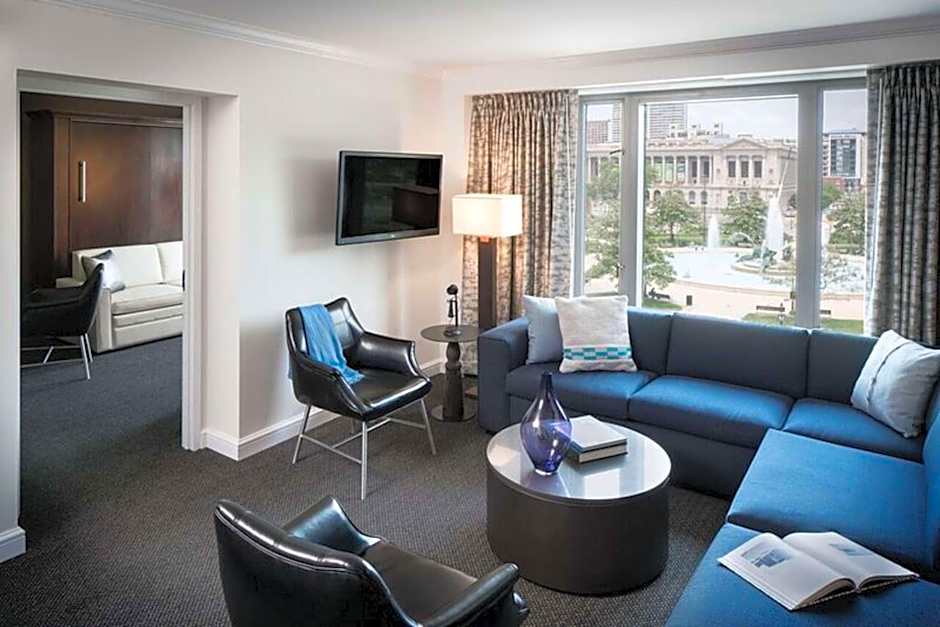 The Logan Philadelphia, Curio Collection by Hilton