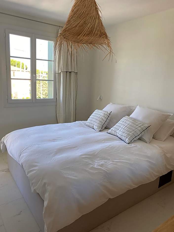Lostane - Villa sur le toit