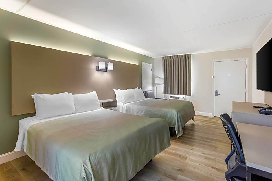 Quality Inn Smoketown - Lancaster Area