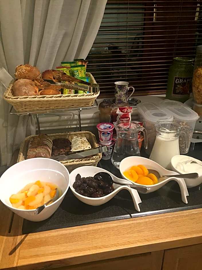 Avlon House Bed & Breakfast