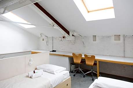 Studio - Split Level