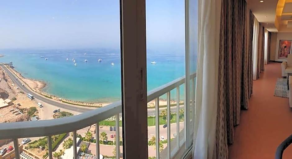 Penthouse in Porto Sokhna Pyramids