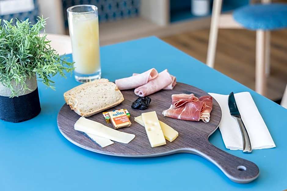 KYRIAD BORDEAUX NORD SAINTE EULALIE