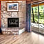 Daniels Summit Lodge
